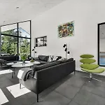 Σπίτι διακοπών In With Kitchen *